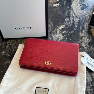 GG Marmont Chain wallet